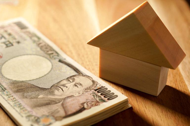 不動産登記簿謄本は無料で閲覧できるの?取得方法と費用を簡単に解説