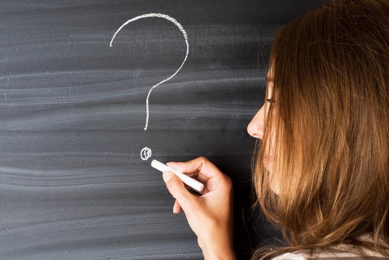 もらい火は隣家に賠償してもらえる?火災保険の補償対象になる?