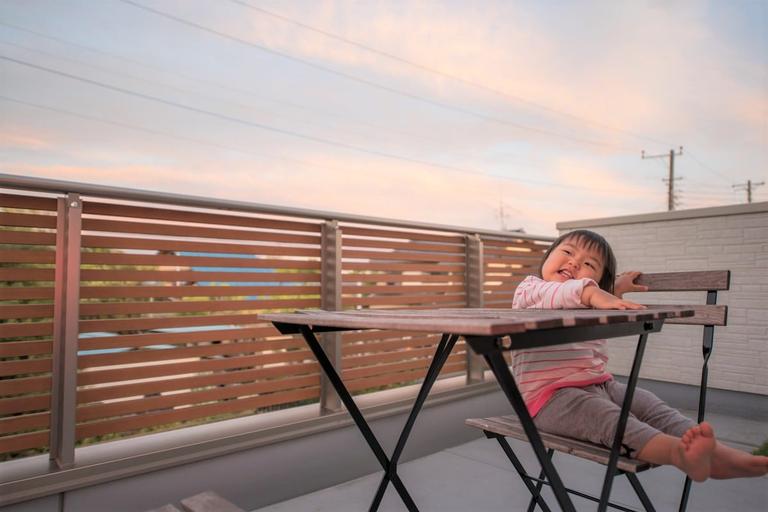 マンションのルーフバルコニー|メリット・デメリットとおしゃれな活用法