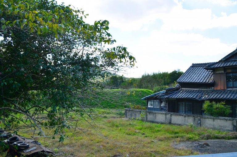 実家の土地は放置せず活用しよう!メリット・デメリットや活用の方法について紹介します