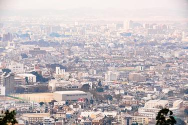 第一種住居地域とは?活用法・メリット、第二種住居地域との違いを解説