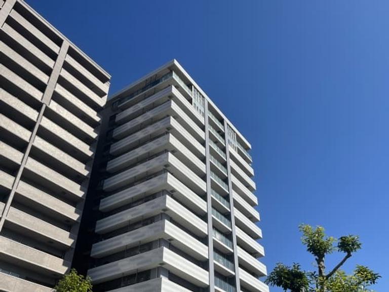 【2025年10月最新】マンション売値高騰中!見通しと売値の調べ方を解説