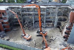地上解体の様子がわかる画像
