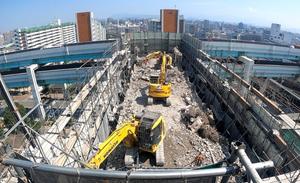 階上解体の様子がわかるサムネイル