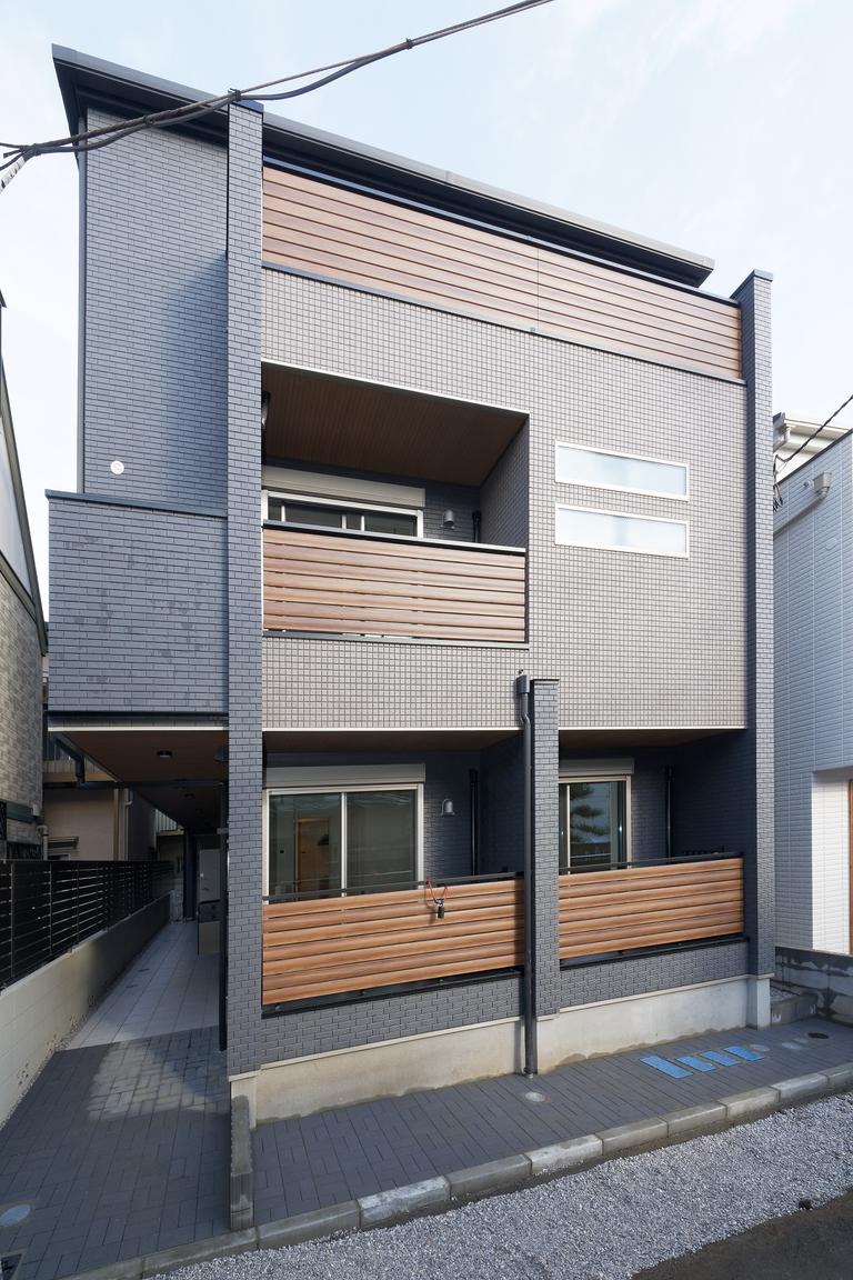 木造2階建ての賃貸併用住宅の建築事例1