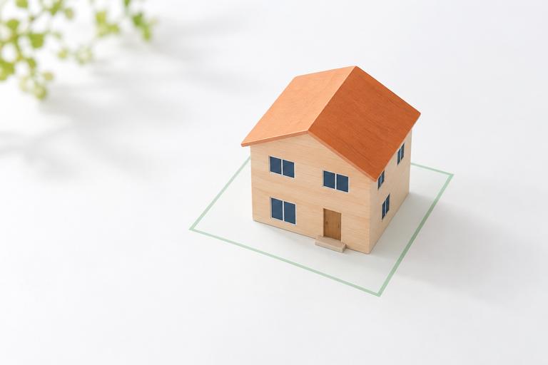 新築住宅を表す住宅模型